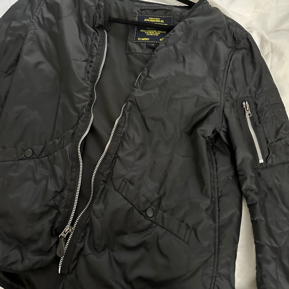 Alpha industries quilted zip up bomber jacket